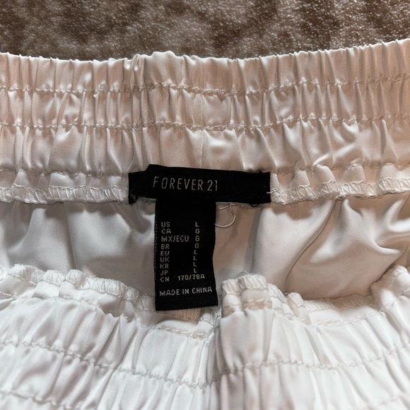 Forever 21 Parachute pants - Picture 3 of 3